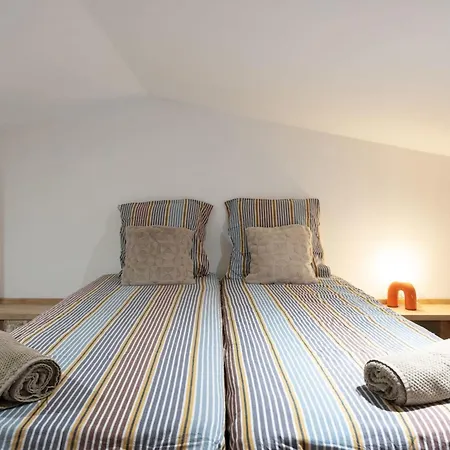 Bright House With And Access *